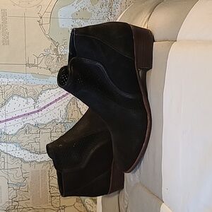 Gianni Bini Women's Black Leather Zip Ankle Boots, 8.5M